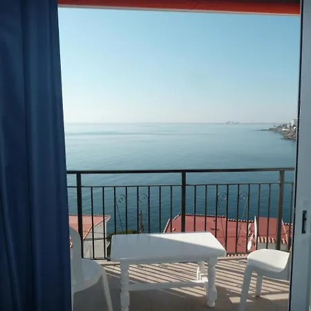 Con Vista Impresionante A La Bahia De Roses-189 Apartment